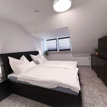 Zentrale Wohnung Fuer 4 Mit Bett Und Schlafcouch Essen Zewnętrze zdjęcie
