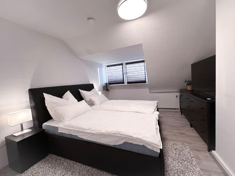 Zentrale Wohnung Fuer 4 Mit Bett Und Schlafcouch Essen Zewnętrze zdjęcie